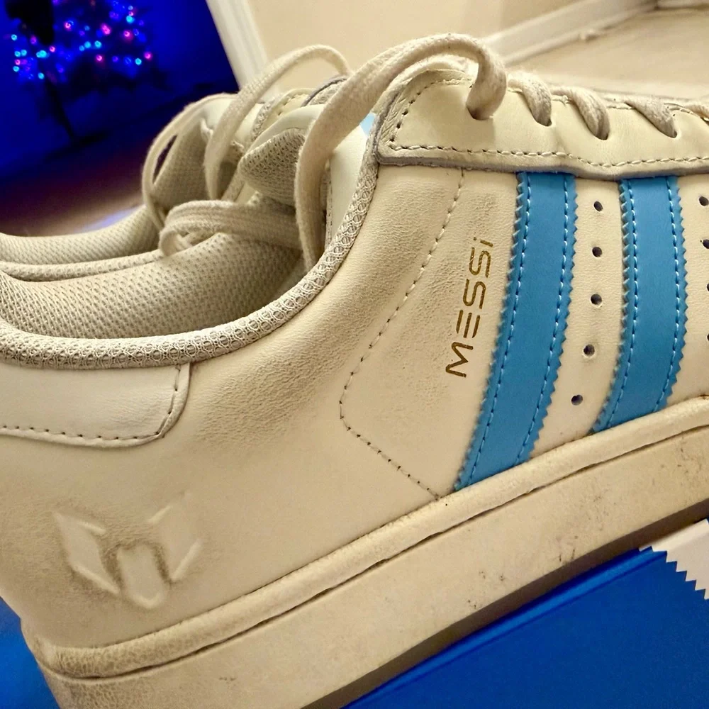 ADIDAS Superstar Messi Argentina colors sz US  M7/W8